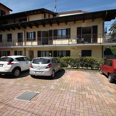 Petalo Bianco 100M From Lake - Happy Rentals Baveno Exterior photo